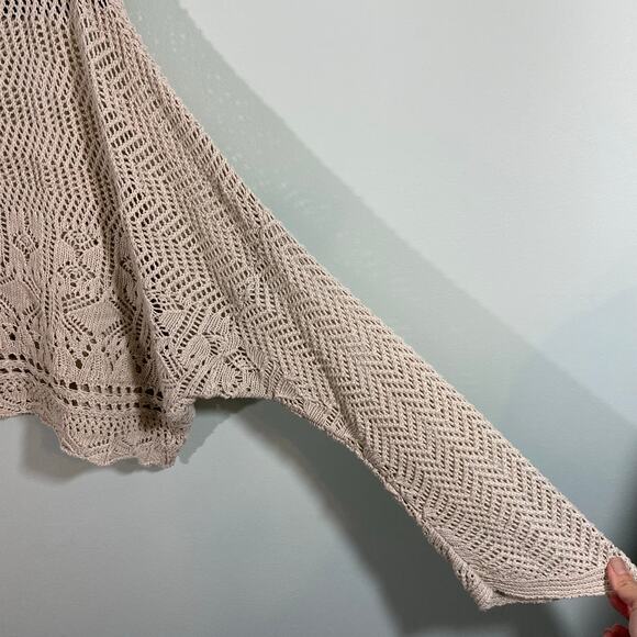 Urban Outfitters Women Beige Oversized Beachy Pointelle Sweater Size S - Picture 6 of 8